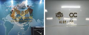 logo backdrop văn phòng chữ nổi Alu gương vàng