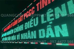 lam bien quang cao den led ma tran gia re 2026