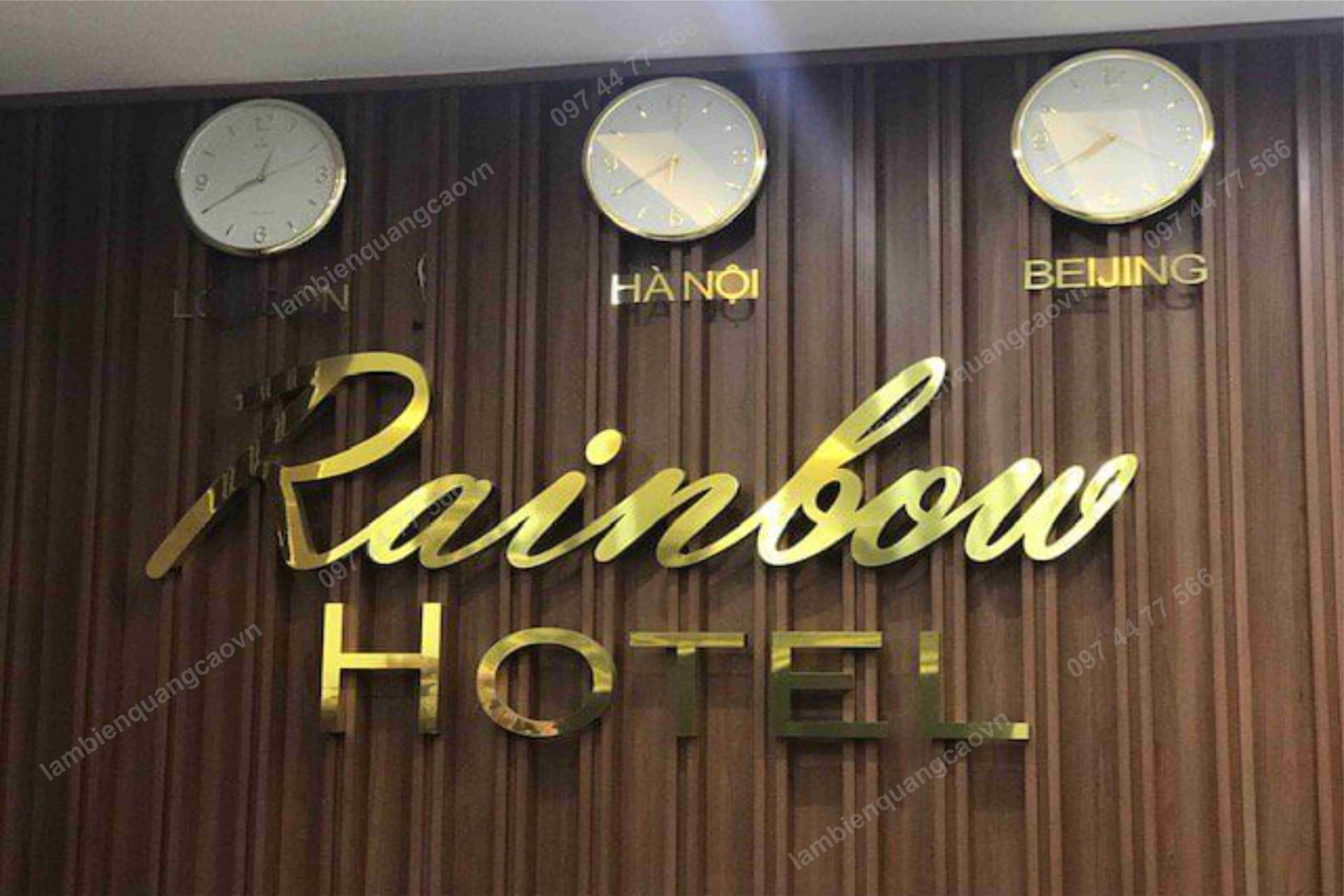 lam bien inox vang guong dong anh gia re 2026