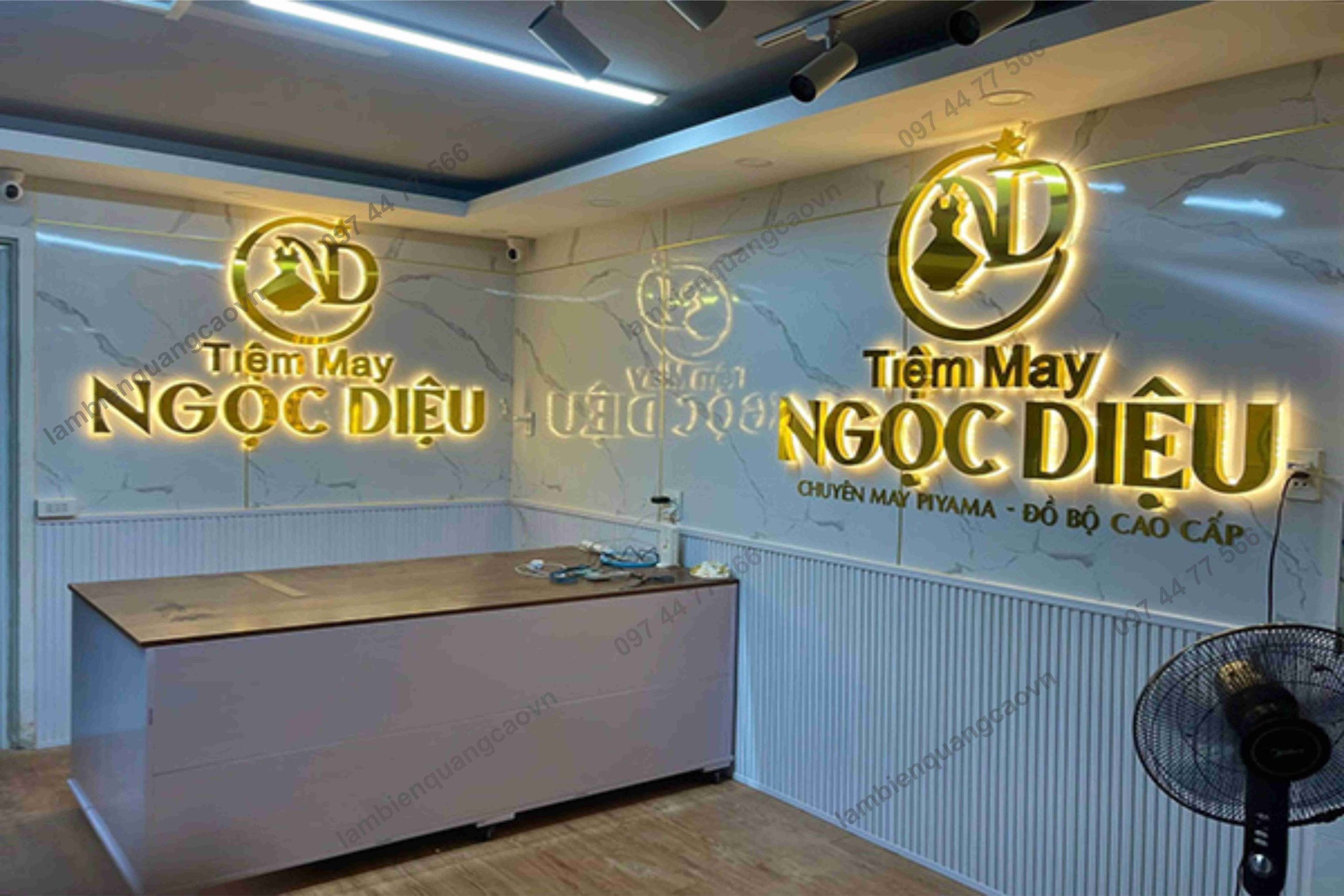 lam bien inox vang guong dong anh gia re